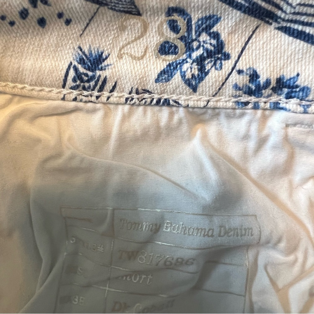 Tommy Bahama white with palm tree tropical print shorts size 28 - Picture 8 of 9